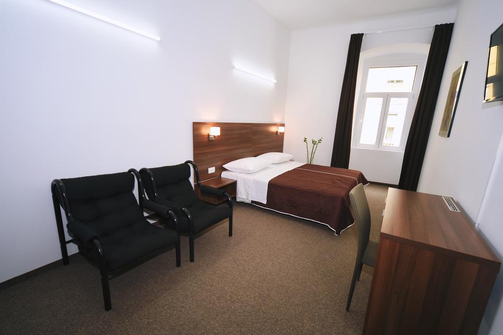 Riva Rooms Rijeka Rum bild