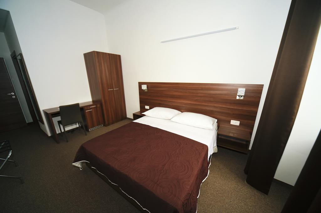 Riva Rooms Rijeka Rum bild