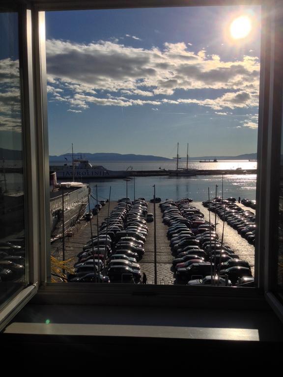 Riva Rooms Rijeka Exteriör bild